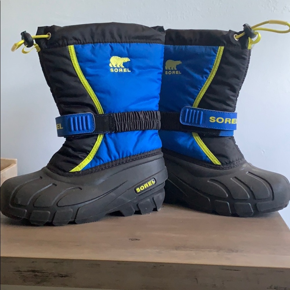 Sorel child’s snow boot